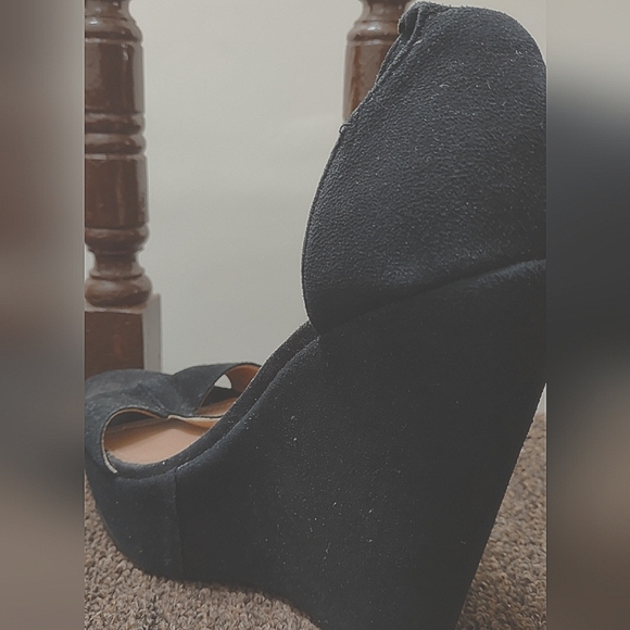 Black Sexy Ankle Strappy Size 8.5 Steve Madden Platforms - Picture 6 of 16